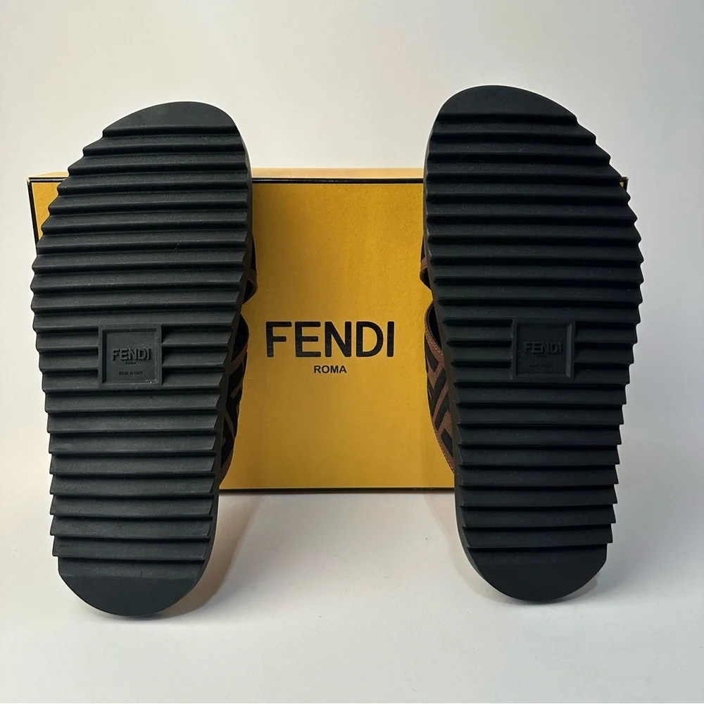 Fendi Men's Black and Brown Logo Slide Sandals - Picture 3 of 7